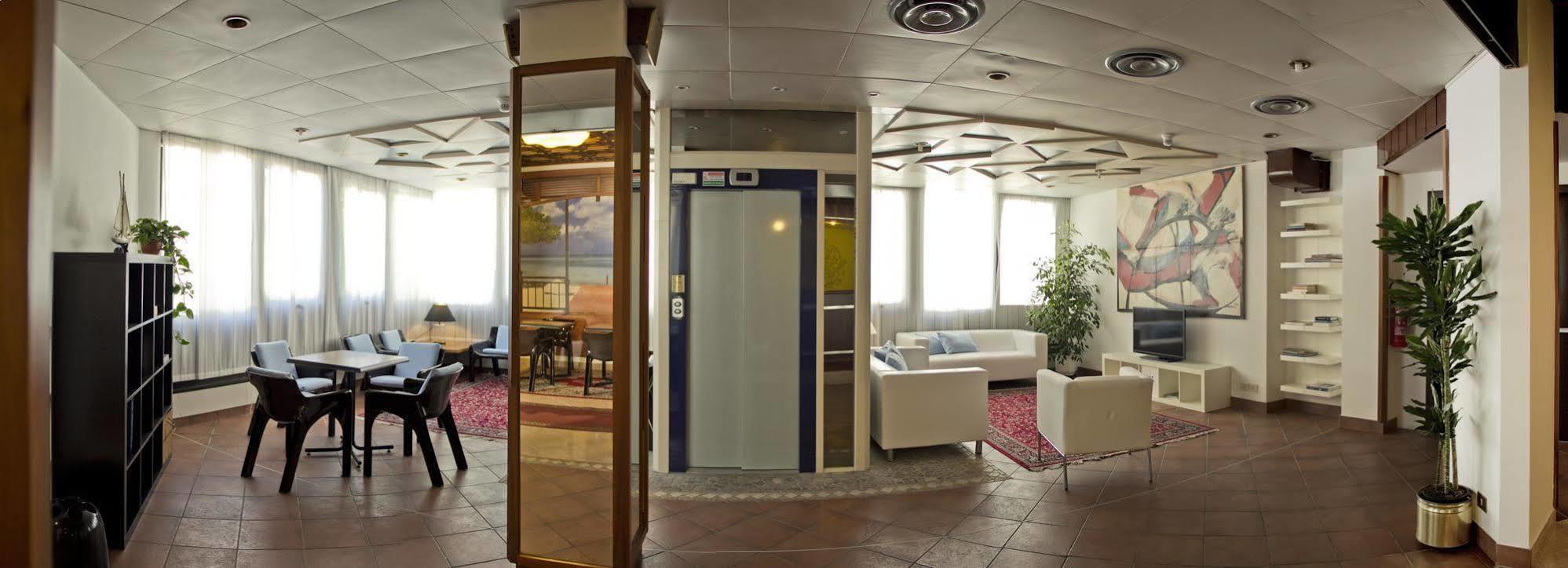 Hotel Merano 3*